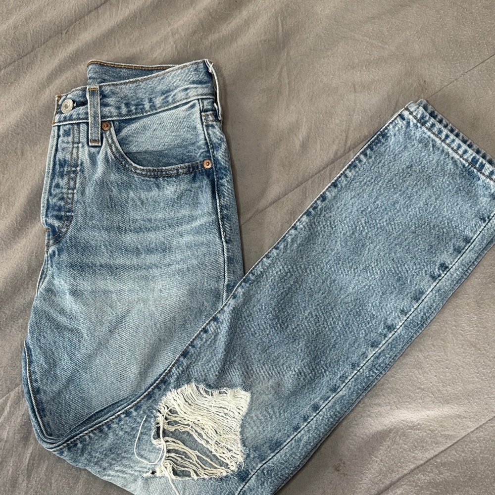 Levi’s Distressed Jeans